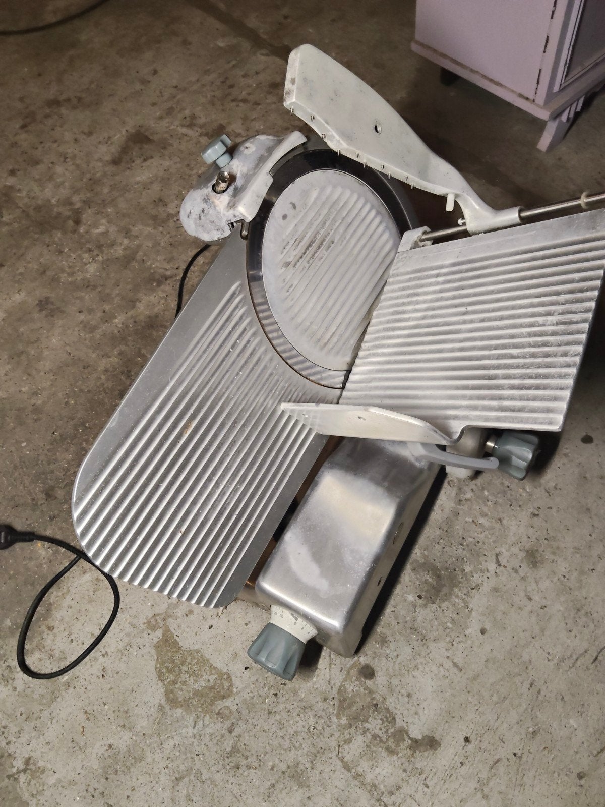 Sirman Palladio 300 vleessnijmachine, Ophalen, Gebruikt, Metaal, Snijmachine