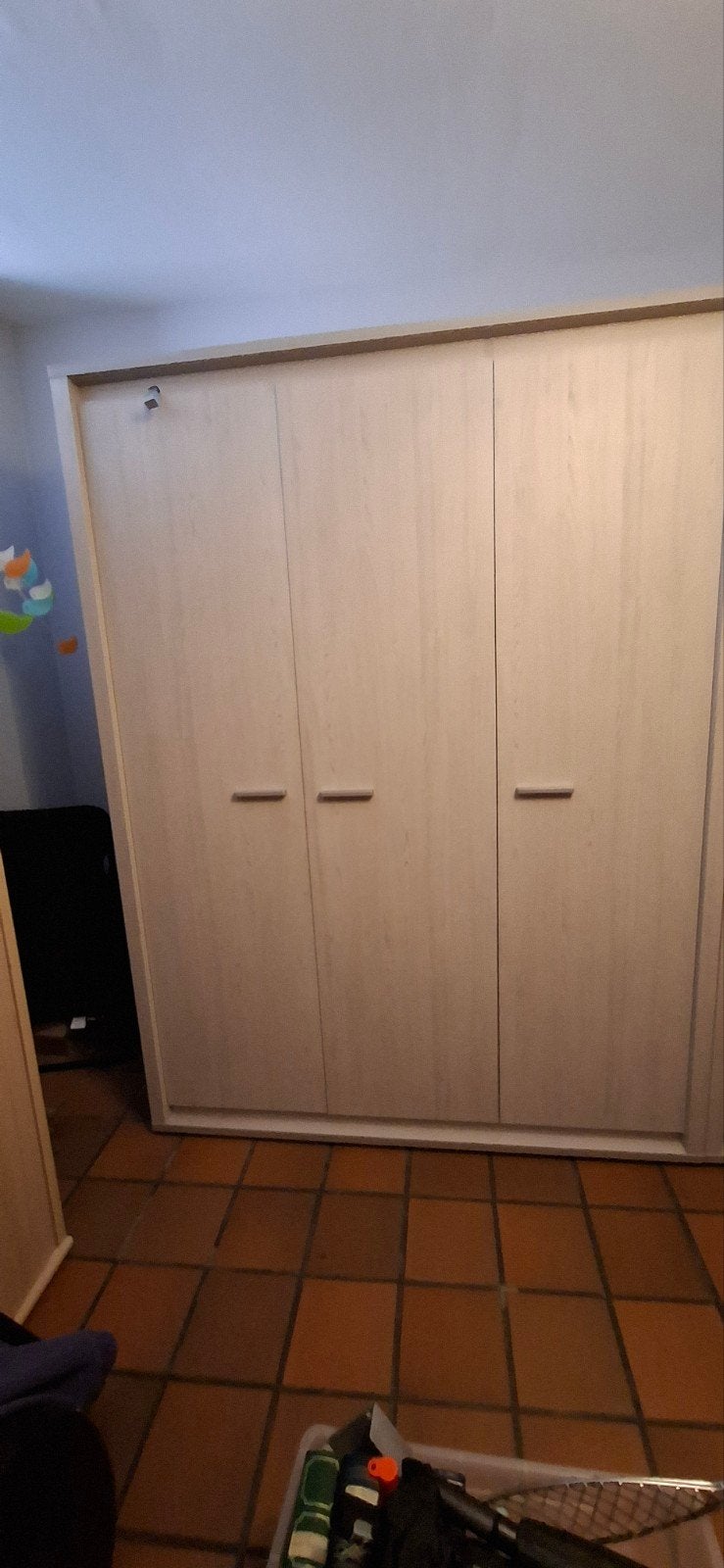 Garde robe 3 portes, Ophalen