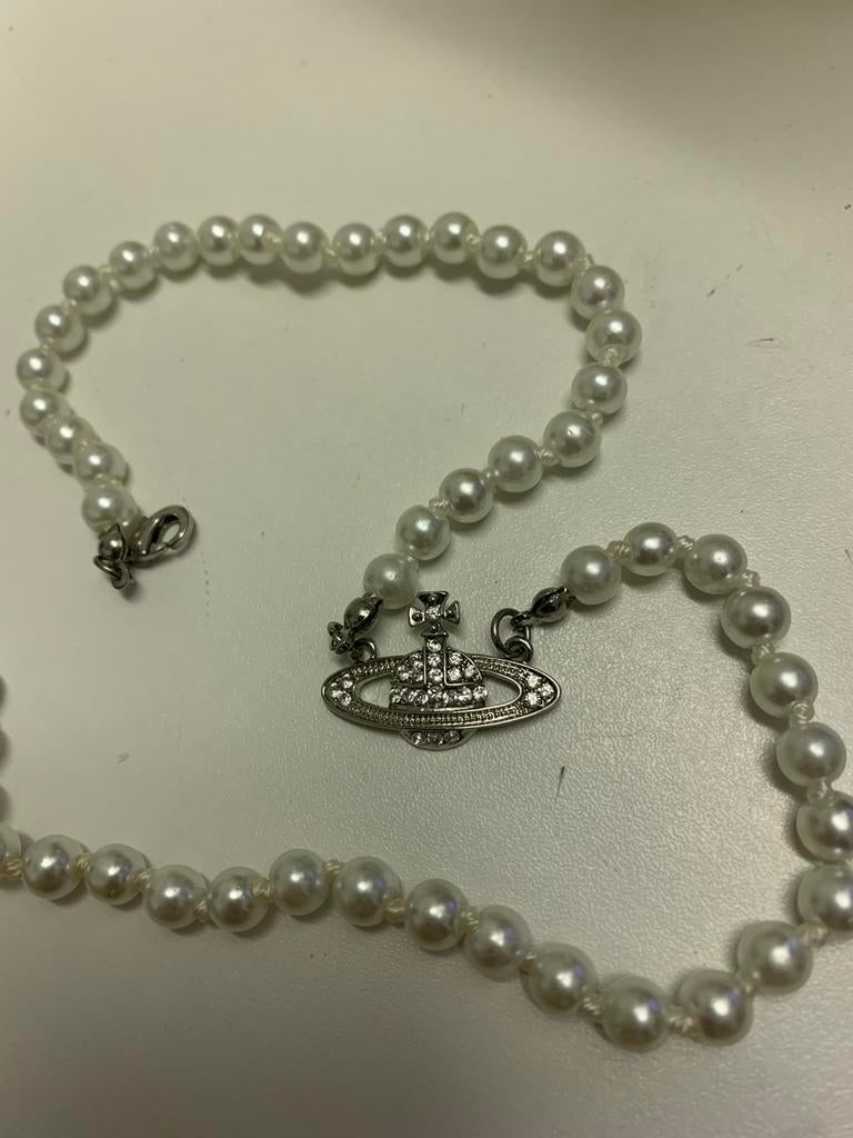 Vivienne Westwood Ketting, Ophalen, Overige materialen, Wit, Zo goed als nieuw
