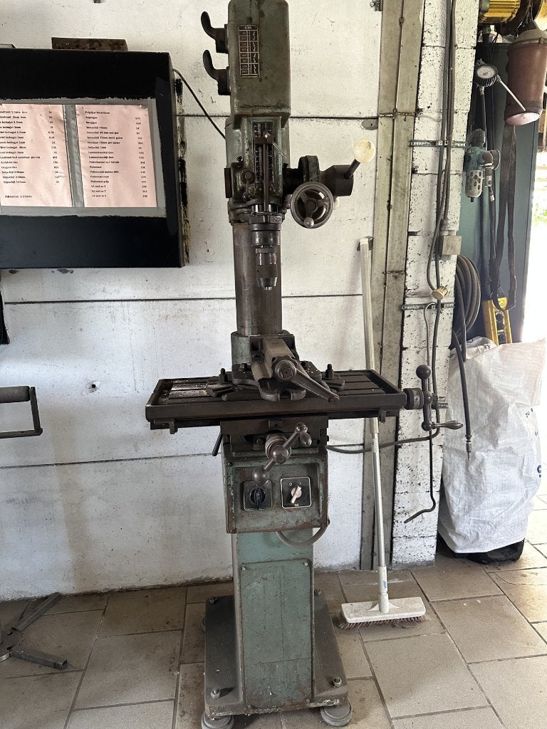 kolomboormachine Arboga Maskiner type U2508, Ophalen, Variabele snelheid, Kolomboormachine, Gebruikt