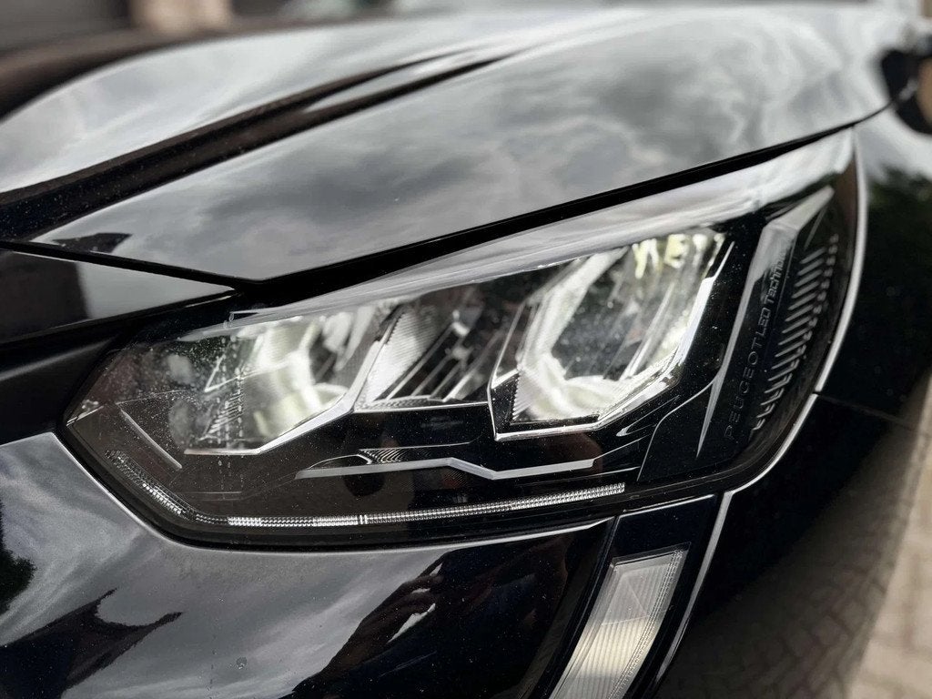 Peugeot 208 | LED | CARPLAY | A/C | CRUISE CONTROL | LANE AS, Stof, 1199 cc, 1055 kg, Zwart