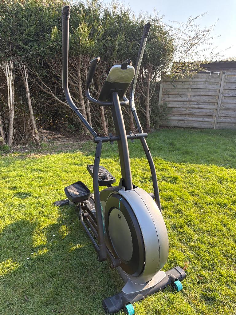 Vélo Elliptique, Sports & Fitness, Équipement de fitness, Enlèvement, Utilisé, Jambes, Autres types
