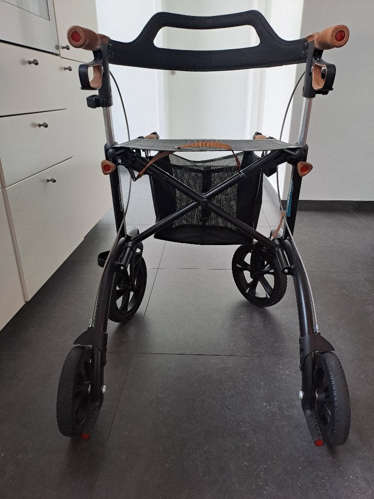 SALJOL Allround Rollator – als nieuw, Ophalen, Lichtgewicht, Zo goed als nieuw