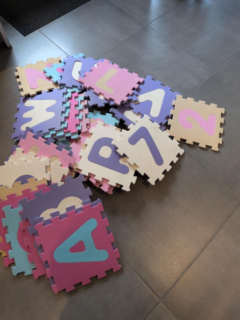 Rubberen vloerpuzzeltegels, Ophalen