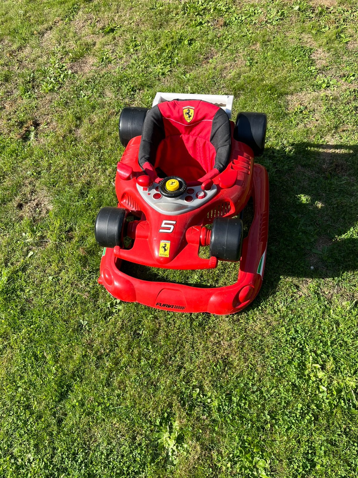 Loopwagen Ferrari, Comme neuf
