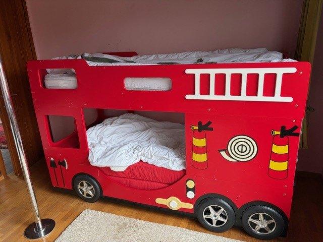 cool brandweerbed met brandweerpaal, Ophalen, Gebruikt