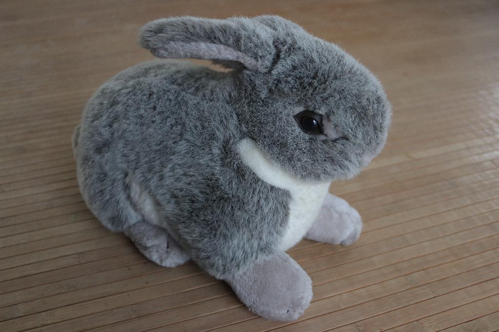 Lapin gris en peluche, Enfants & Bébés, Jouets | Peluches, Comme neuf, Lapin, Overige karakters, Moyen (20 à 80 cm), Gris, Enlèvement ou Envoi