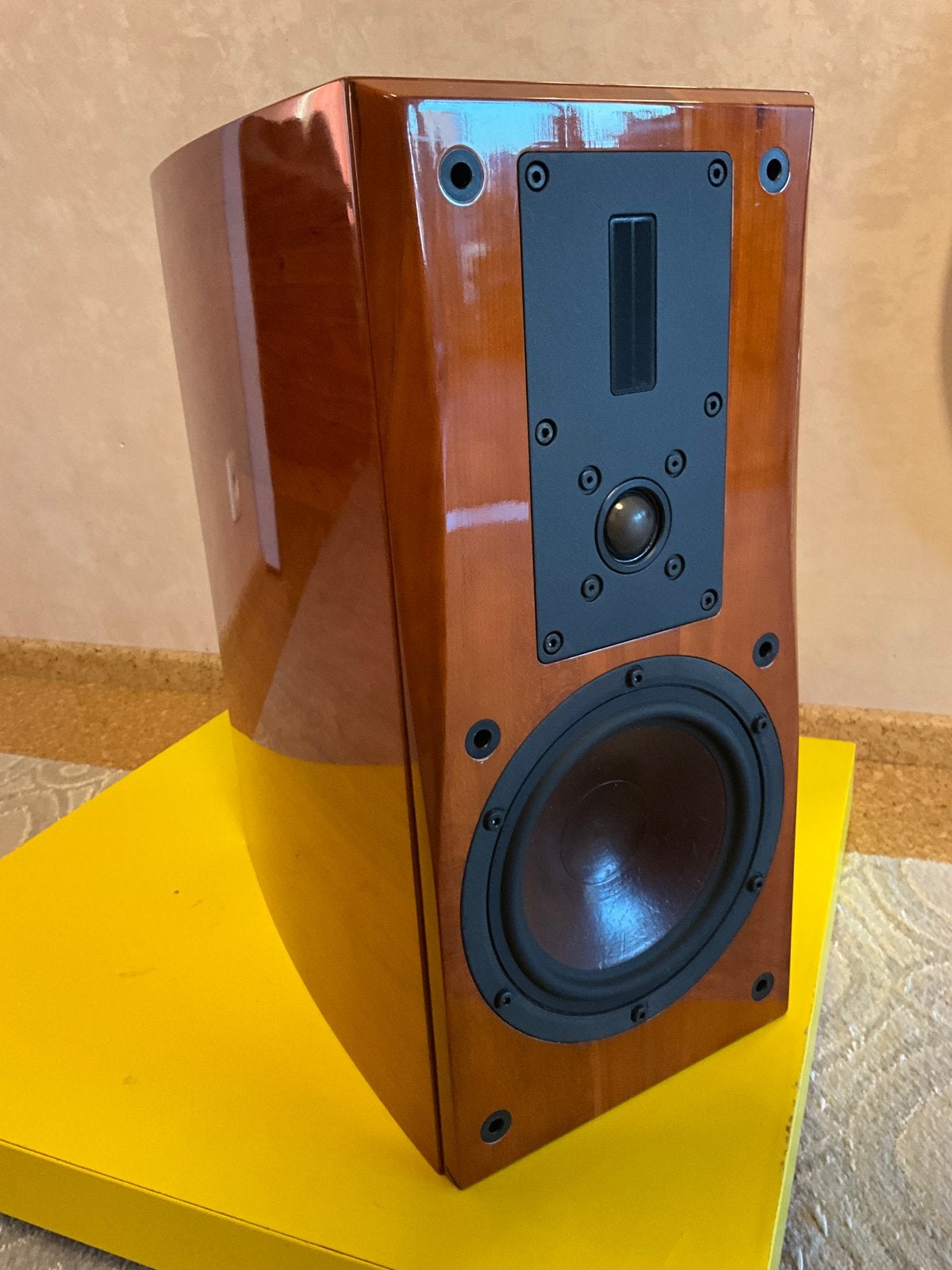 Dali Helicon 300 speaker, high end ( voorganger van Epicon ), Audio, Tv en Foto, Ophalen of Verzenden, Zo goed als nieuw, Dali