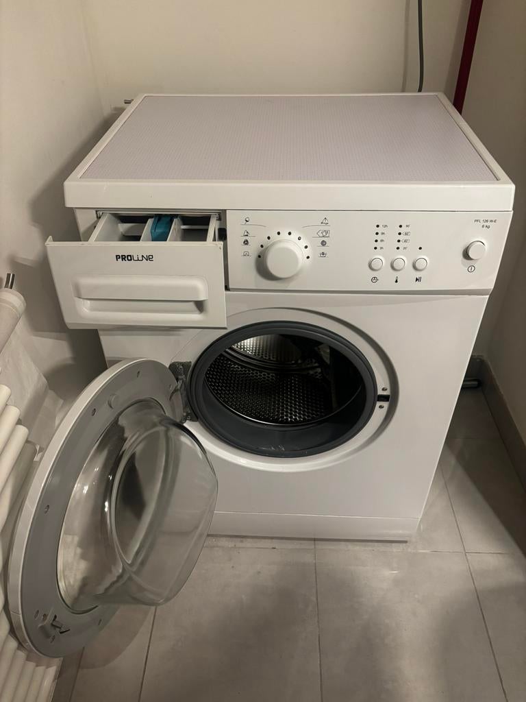 Machine a laver PROLINE PFL 126 WF, Electroménager, Lave-linge, 4 à 6 kg, Enlèvement, Comme neuf