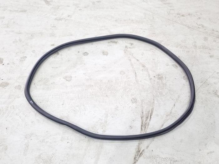 Joint caoutchouc portière 4portes arrière gauche d'un Volk, Autos : Pièces & Accessoires, Volkswagen, -, 3 mois de garantie, Utilisé