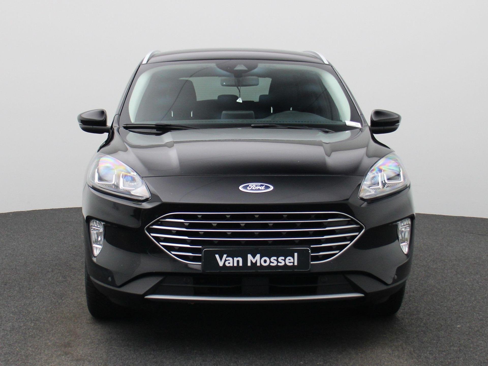 Ford Kuga 2.5i PHEV Aut. 165kW Titanium, Gebruikt, 4 cilinders, Lane Keeping Assist, Zwart