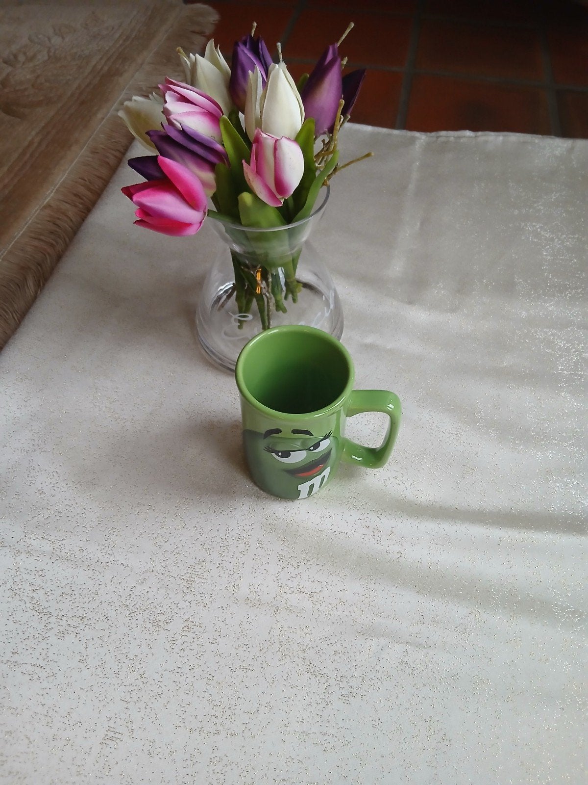 Vintage M&M's mok groen – mooie staat, Maison & Meubles, Cuisine | Vaisselle, Enlèvement ou Envoi