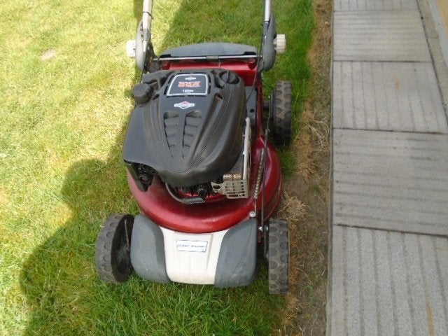 Grasmachine briggs en stratton, Cirkelmaaier, Gebruikt, Ophalen of Verzenden, Benzine-grasmaaier