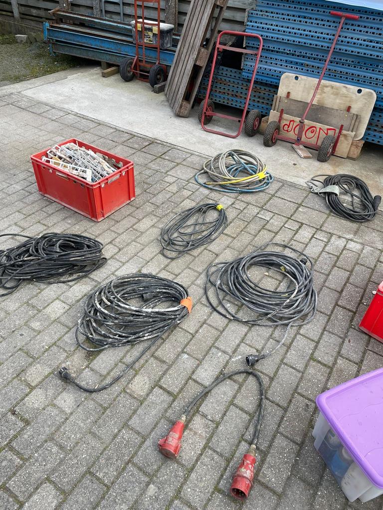 Partij verlengkabels & krachtstroom kabels 230V / 400V, Enlèvement