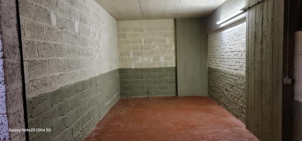 Garage fermé sécurisé à louer., Immo, Garages en Parkeerplaatsen, Brussel