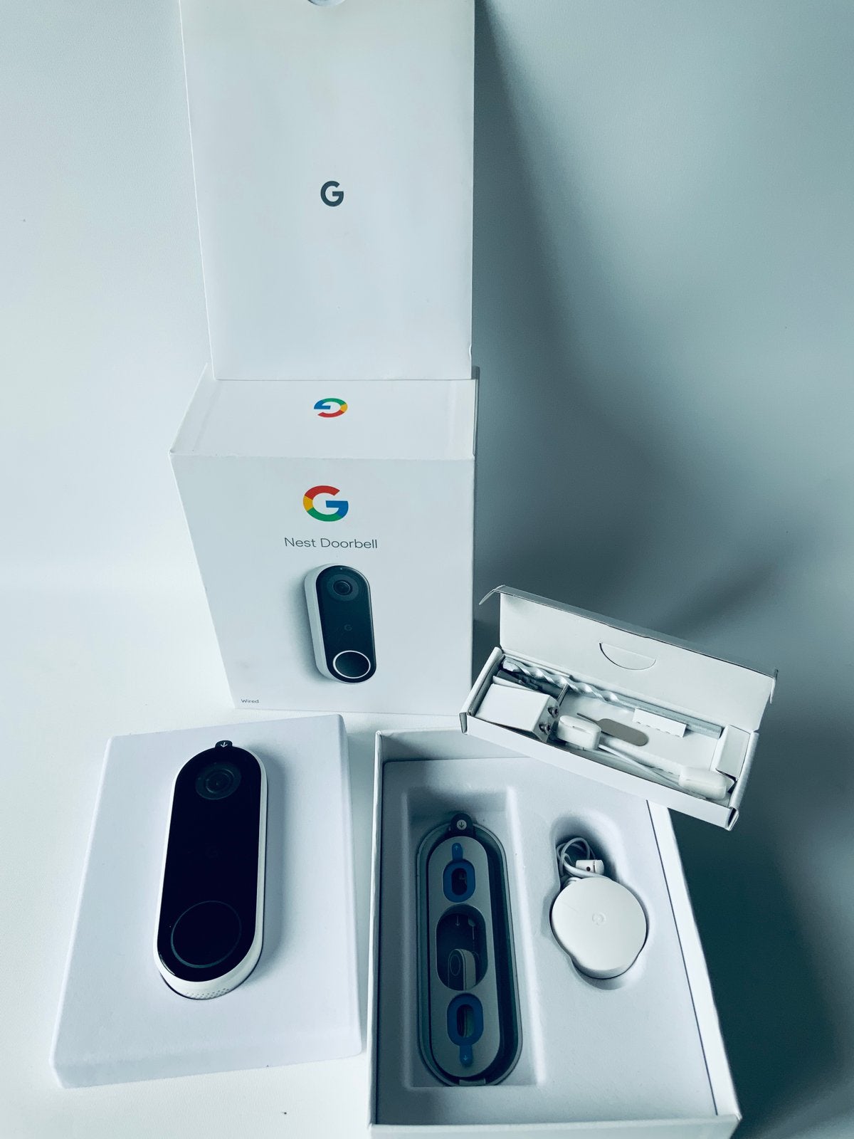 NIEUW Nest Hello deurbel Camera, Ophalen of Verzenden, Bewegingsdetectiesensor, Nieuw, Bedraad