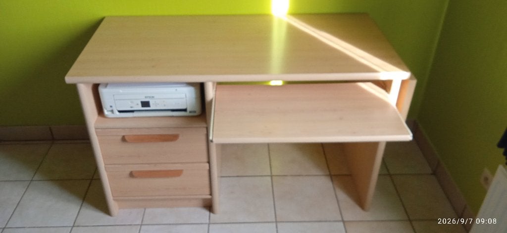 Mooie en praktisch bureau, Scandinave, Bureau d'écolier, Comme neuf, Enlèvement