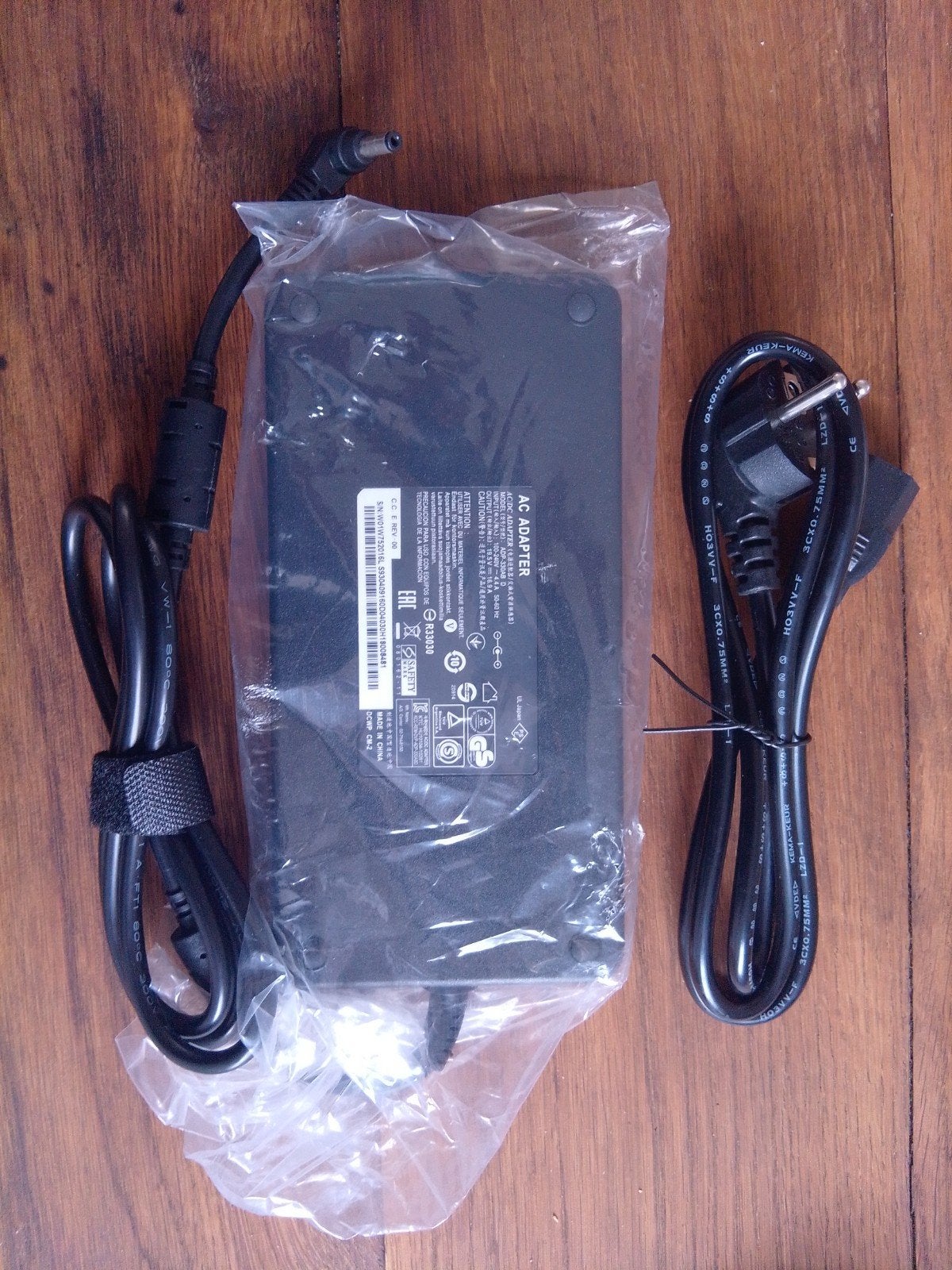 chargeur pour ordinateur portable de jeu, Informatique & Logiciels, Chargeurs d'ordinateur portable, Enlèvement ou Envoi, Neuf