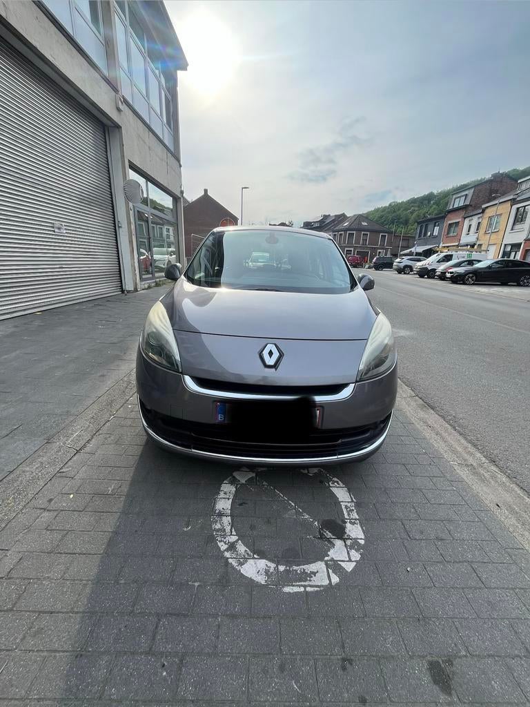 Renault scenic 2012 euro 5 diesel, Auto's, Euro 5, 7 zetels, 5 deurs, Particulier