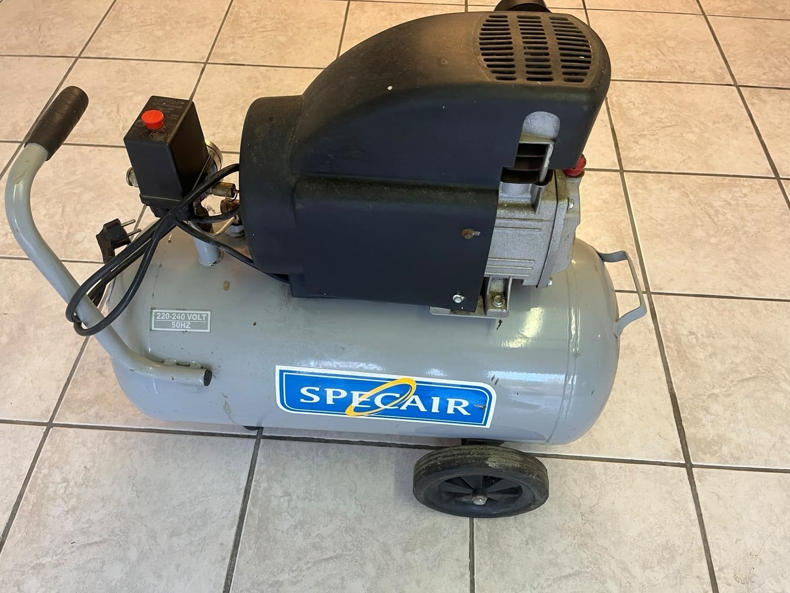 Compresseur sur roues, 230 V, Enlèvement, Utilisé