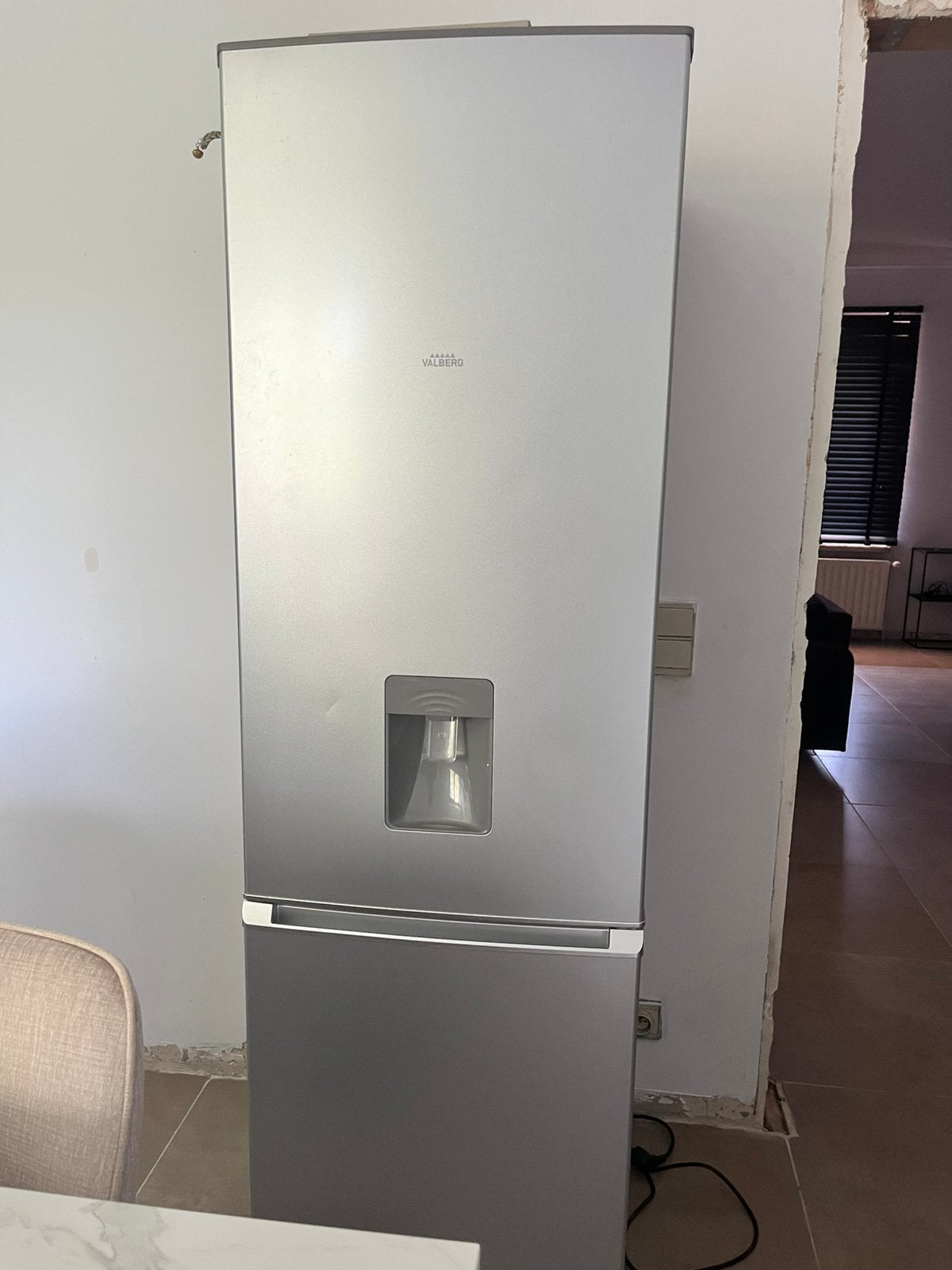 Réfrigérateur avec congélateur Valberg, Electroménager, Enlèvement, Comme neuf
