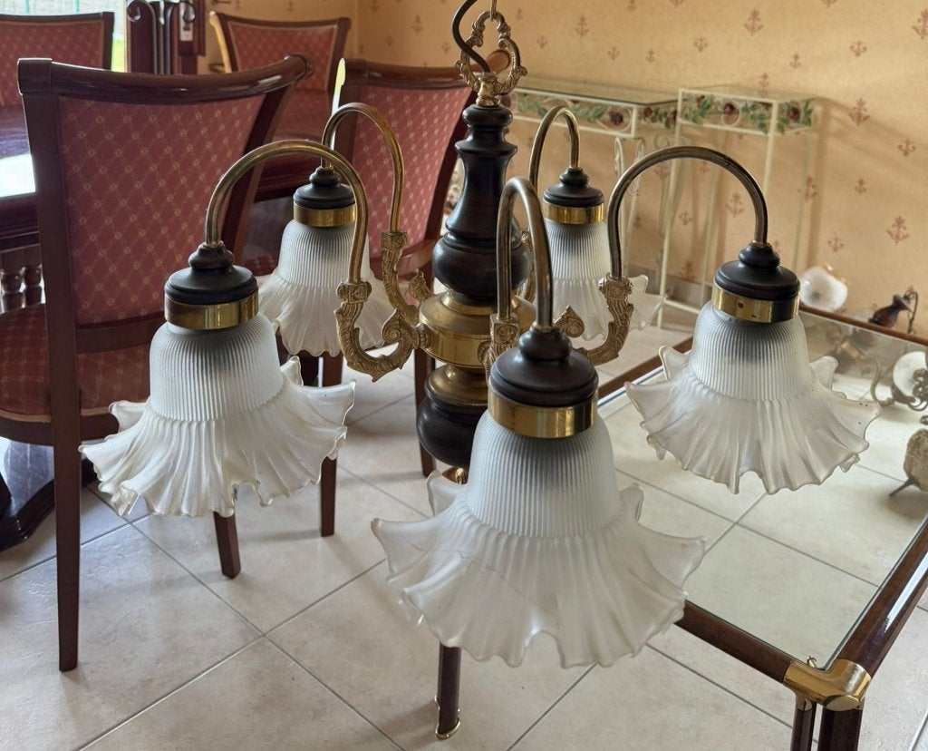 Lustre vintage 5 coupoles verre blanc - fleurs, Maison & Meubles, Lampes | Lustres, Enlèvement, Comme neuf, Verre