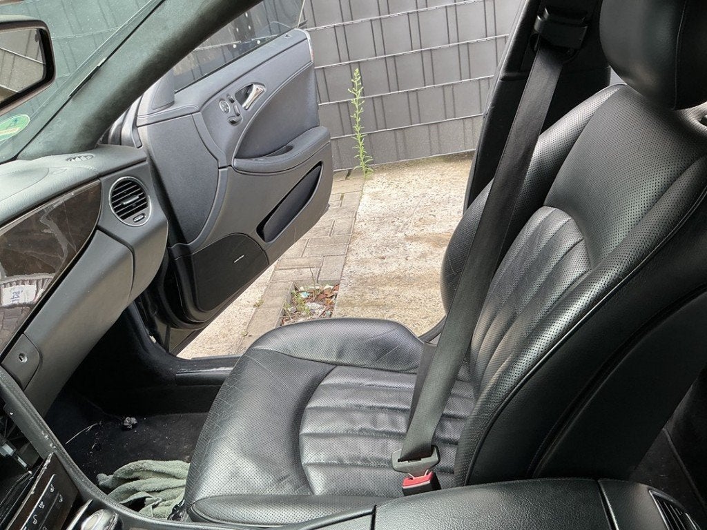 VEILIGHEIDSGORDEL RECHTS VOOR CLS (C219) (|A2118608085|), Gebruikt, Mercedes-Benz, Dialog.mb@mercedes-benz.com, Mercedes-Benz AG