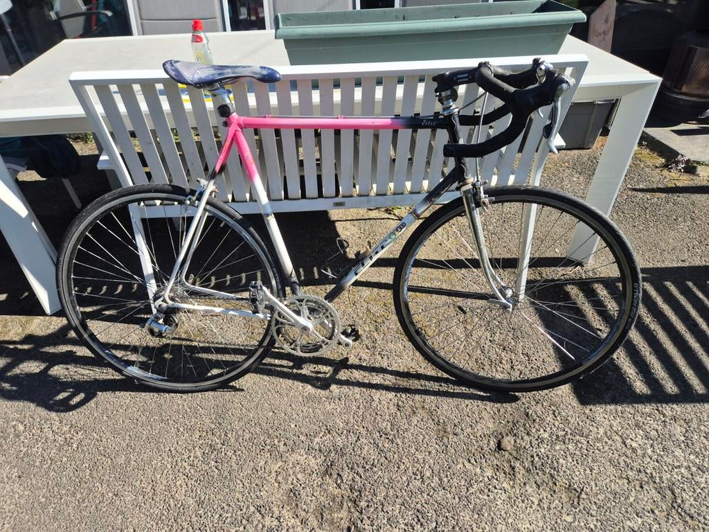 Oude racefiets, Ophalen