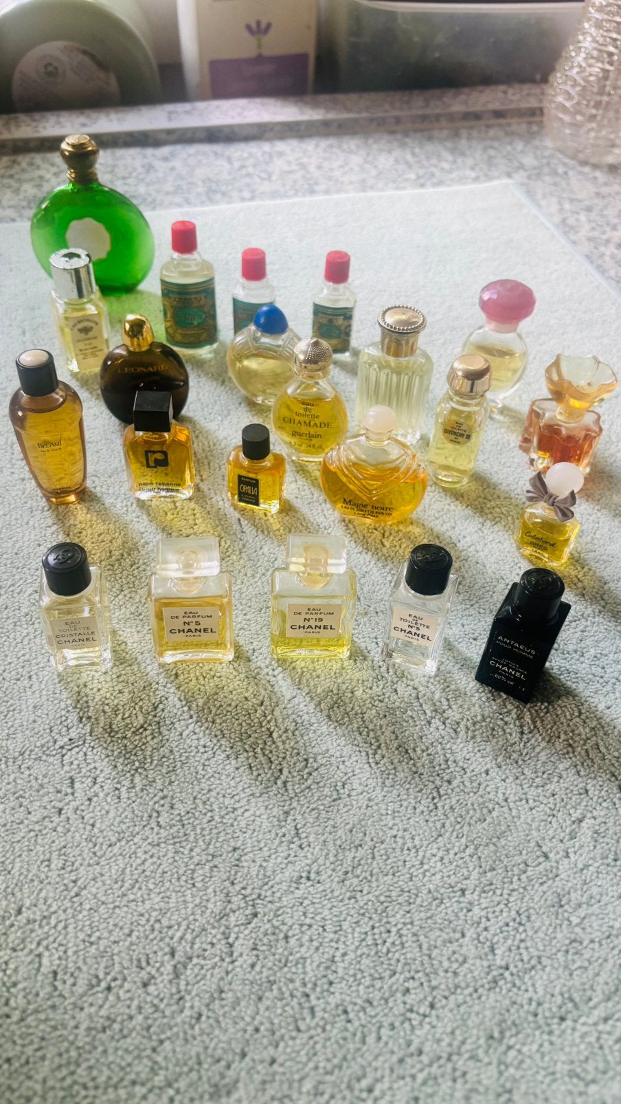 Je vends un joli lot d’anciens parfums miniatures vintage, Collections, Parfums, Enlèvement, Comme neuf