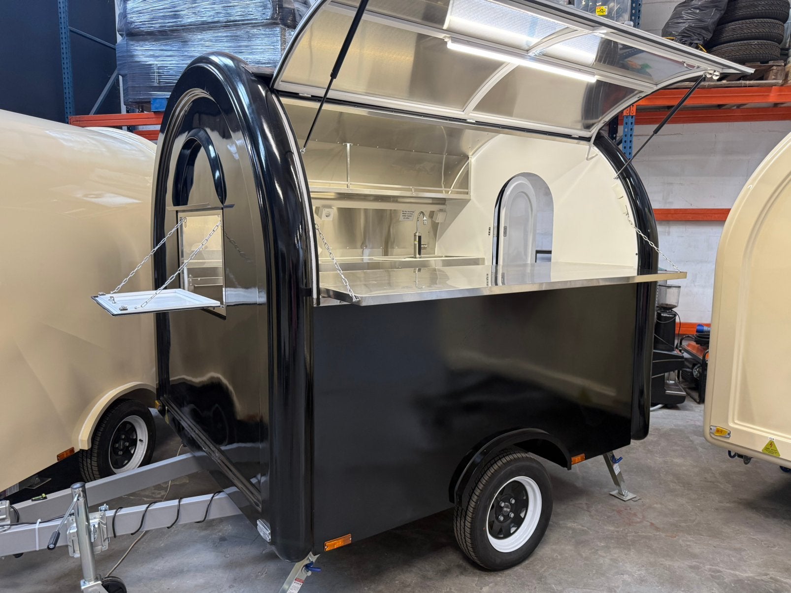 Foodtrailer, Articles professionnels, Enlèvement