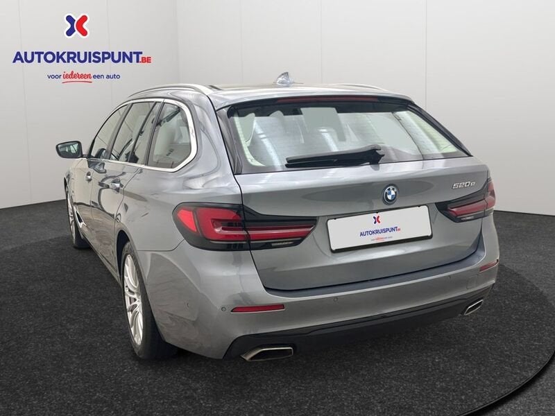 BMW Série 5 520 e Touring, Autos, Cuir, Argent ou Gris, https://public.car-pass.be/vhr/206bbed0-eaf3-4293-adac-0f186a651fa5, Euro 6