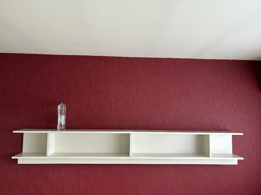 Grote stevige schap (waterfles 1,5l ter illustratie), Huis en Inrichting, Ophalen, Zo goed als nieuw, 25 tot 50 cm, 200 tot 250 cm
