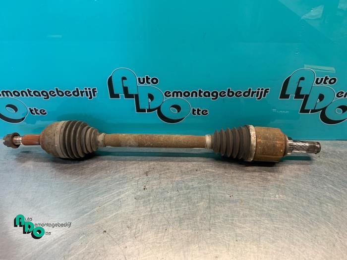 Aandrijfas links-voor van een Renault Kangoo (Kangoo 2 08-), Gebruikt, -, Renault, -