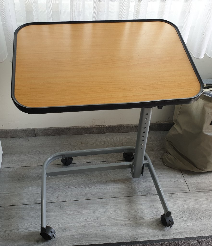 table de lit, Enlèvement, Comme neuf