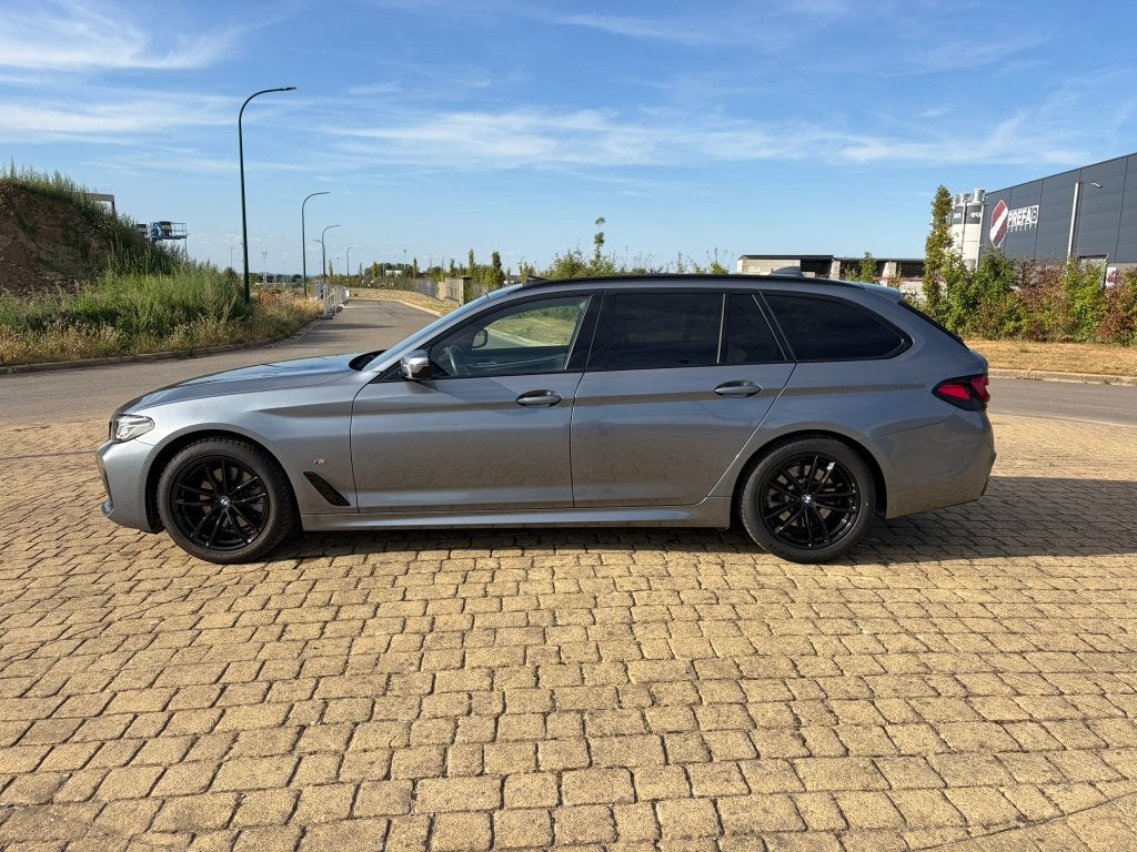 BMW 520D Xdrive / M-pakket, panoramadak, H/K/ 29743,80 € ex, Auto's, BMW, Automaat, https://public.car-pass.be/vhr/123456789123456789123456789123456789