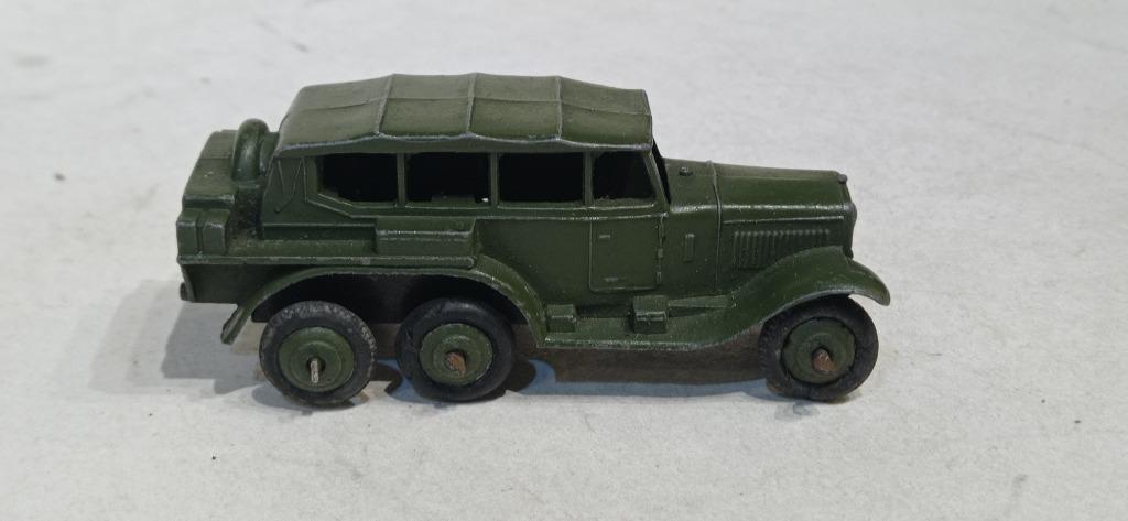 DINKY TOYS UK MORRIS RECCINNAISSANCE CAR REF 152B, Ophalen of Verzenden, Zo goed als nieuw, Bus of Vrachtwagen, Dinky Toys