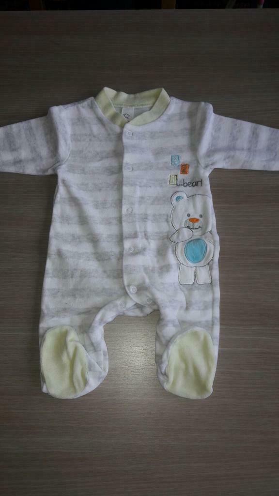 Pyjama C&A beertje maat 62, Enlèvement ou Envoi, Comme neuf, Garçon, Vêtements de nuit ou Sous-vêtements