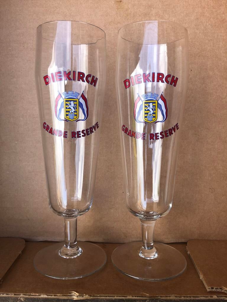2 verres à flûte Diekirch Grande Reserve, Enlèvement ou Envoi, Comme neuf, Verre ou Verres, Autres marques