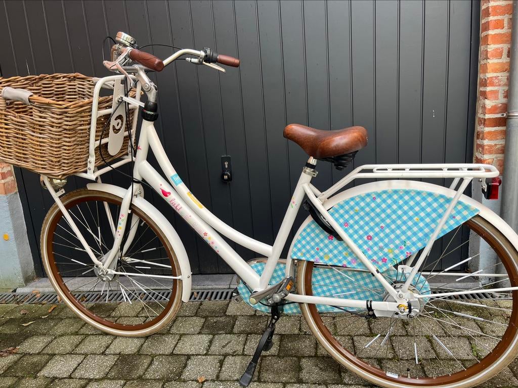 Witte damesfiets  lief, Fietsen en Brommers, Ophalen, Zo goed als nieuw