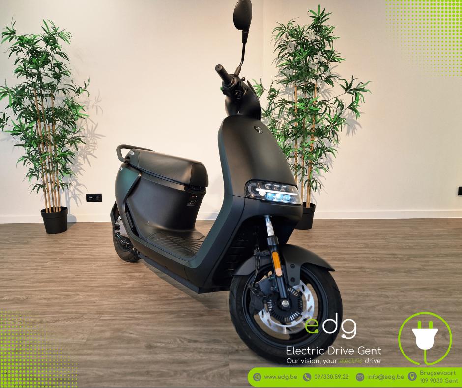 Segway E125S Black Edition 2024 – 5.250 km – €2.450, Vélos & Vélomoteurs, Scooters | Marques Autre, Comme neuf, Classe B (45 km/h)