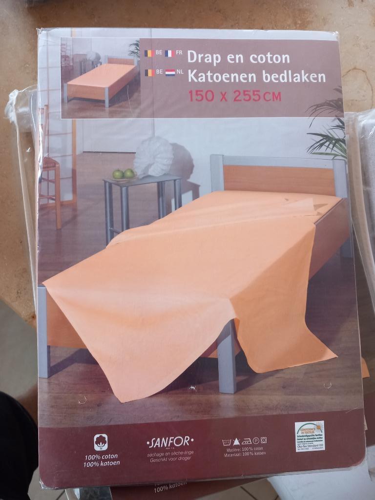 Draps de lit et protège matelas 1 personne, Maison & Meubles, Chambre à coucher | Linge de lit, Enlèvement ou Envoi, Comme neuf
