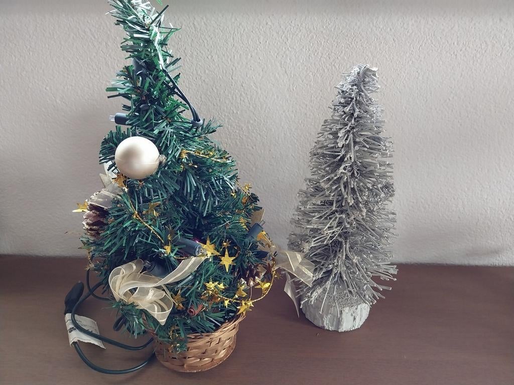 Mini kerstboom, stal en paardjes, Diversen, Kerst, Ophalen of Verzenden, Gebruikt