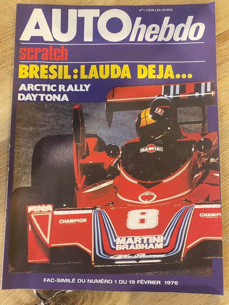 Revue Auto Hebdo du n* 124 (1978) au n* 1707 (2009), Livres