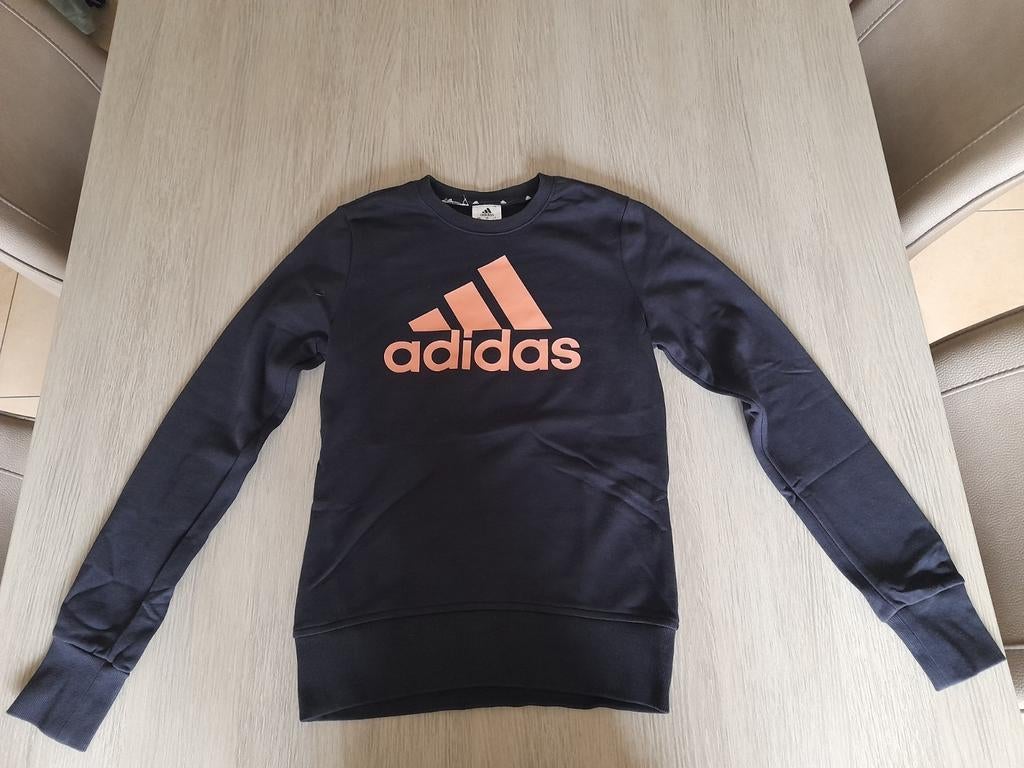Donker blauwe trui Adidas 164, Enfants & Bébés, Vêtements enfant | Taille 164, Adidas, Enlèvement ou Envoi, Pull ou Veste, Comme neuf