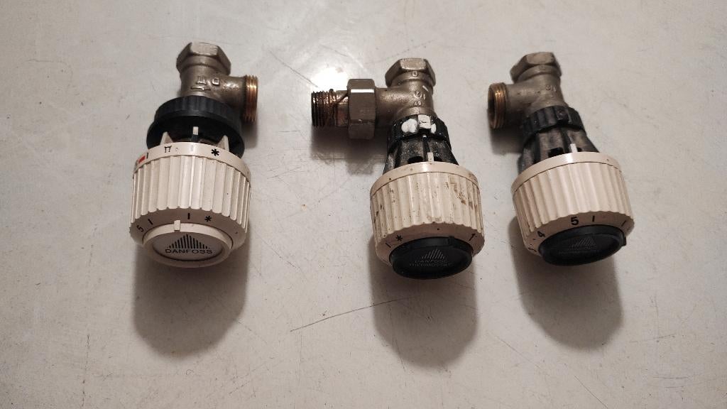 Tête thermostatique Danfoss, Bricolage & Construction, Enlèvement, Utilisé, Thermostat