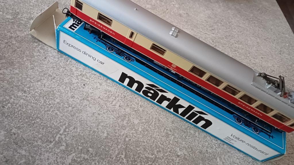 (3C) Restaurant wagon met bovenleiding., Hobby en Vrije tijd, Modeltreinen | H0, Zo goed als nieuw, Wagon, Wisselstroom, Märklin