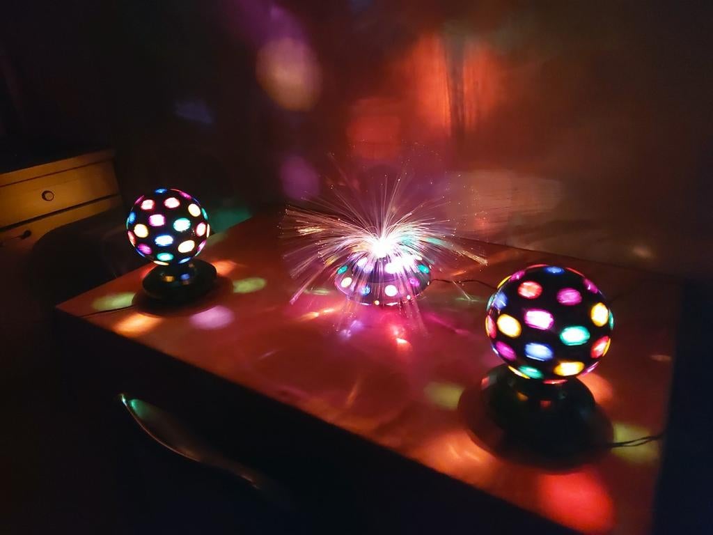 2 discobollen 1 UFO met fiber, Muziek en Instrumenten, Ophalen, Zo goed als nieuw, Kleur