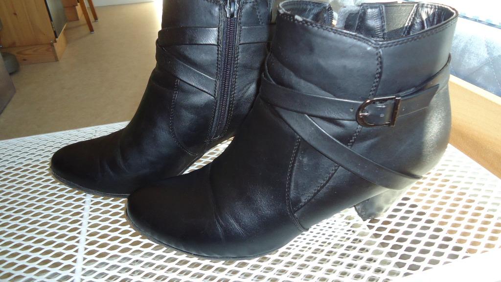 Schoenen/enkellaarzen maat 40, Zwart, Lage of Enkellaarzen, Ophalen of Verzenden, Gedragen