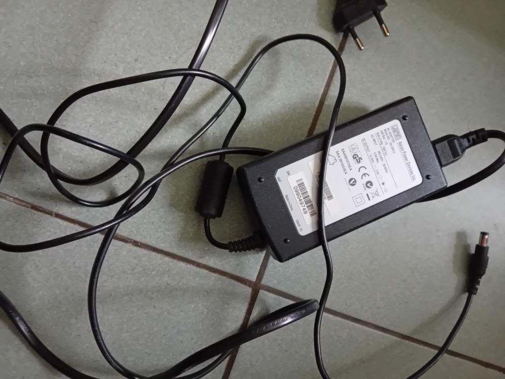 Chargeur pc portable APD, Informatique & Logiciels, Enlèvement ou Envoi