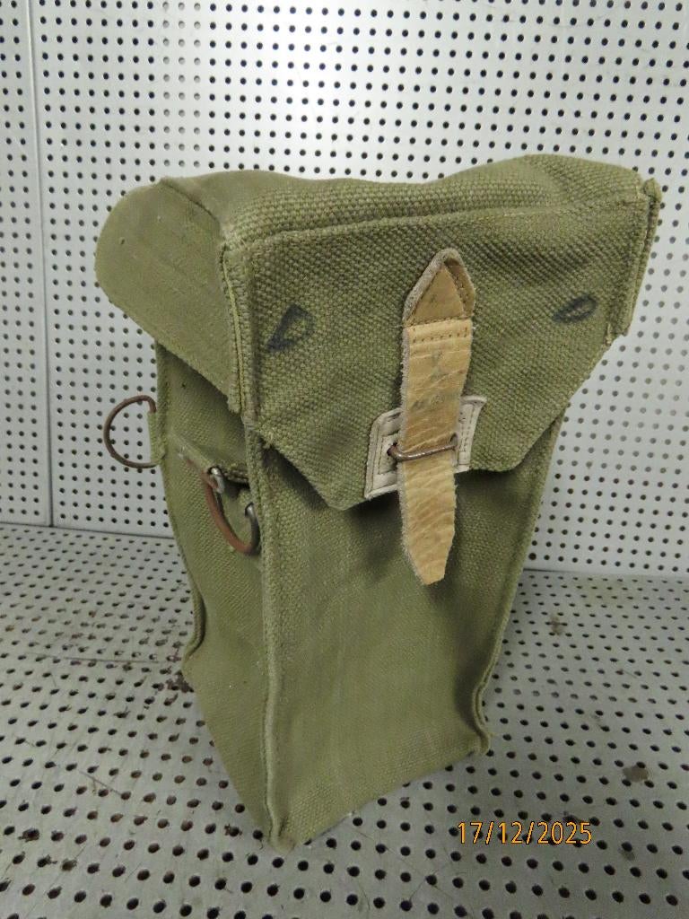 Tas / Houder voor Bren-Gun magazijnen (leeg) UK Bren, Collections, Enlèvement ou Envoi, Armée de terre, Autres types